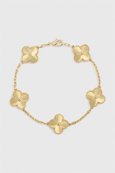 Pulsera con y Elegancia